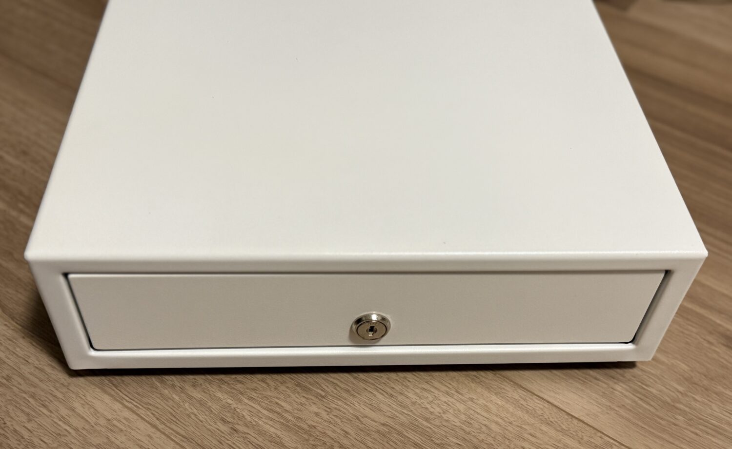 ビックカメラで購入したキャッシュドロアCB-72IV-3-6