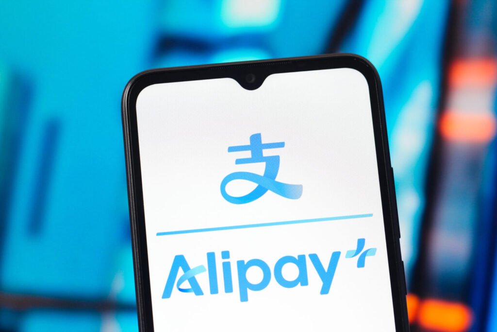 AlipayとAlipay+(アリペイプラス)の違いは？【導入費用や加盟店手数料も解説】