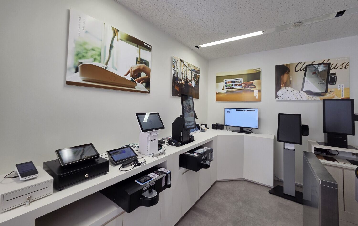 StorePro編集部が取材したCASHIERのショールーム