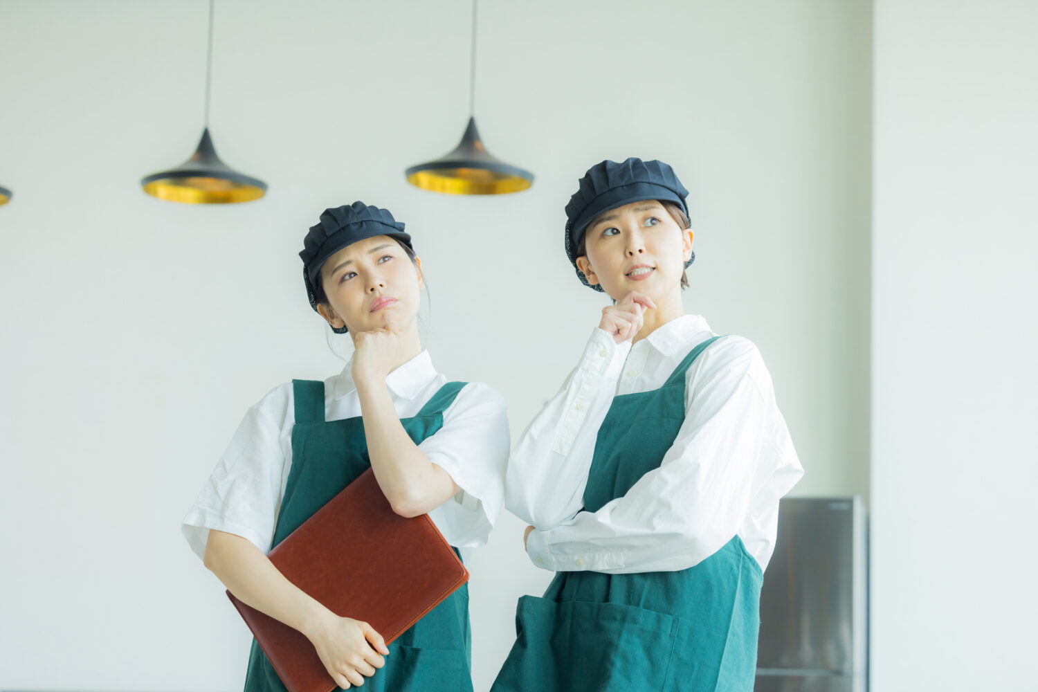 pixta_136222193_M